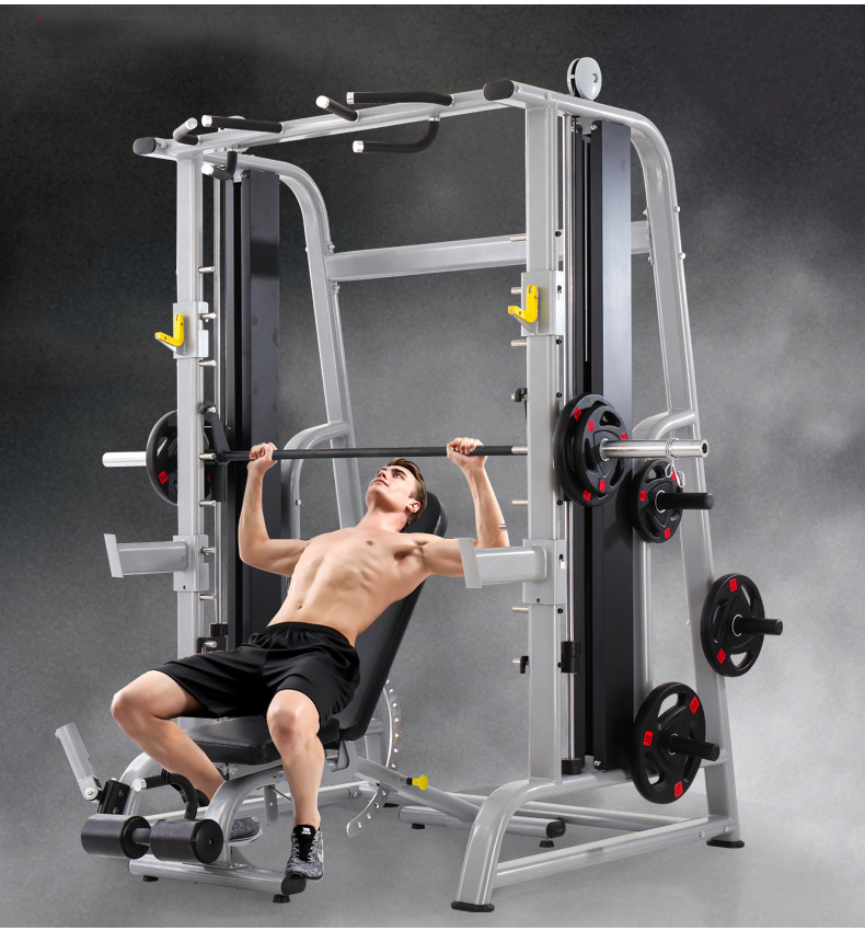 Adjustable Squat Rack 04