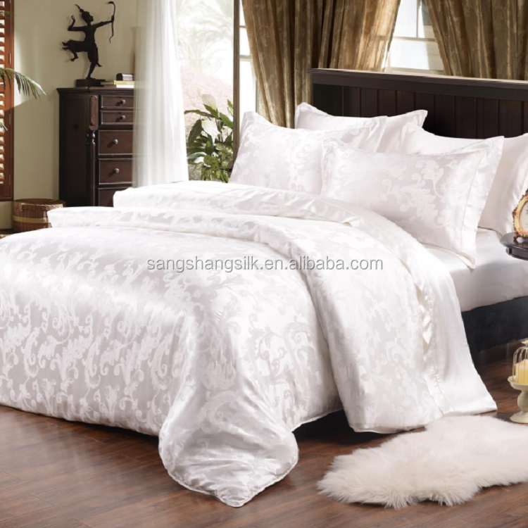 Jacquard Woven Silk Bedding Set