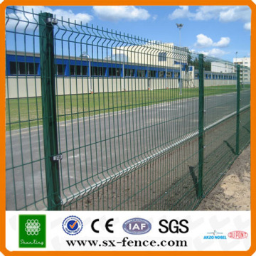 metal wire mesh fence