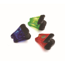 Tooth shape magentic plastic clip with low price