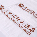 Serviette de bain teinte de logo Hôtel de luxe personnalisé