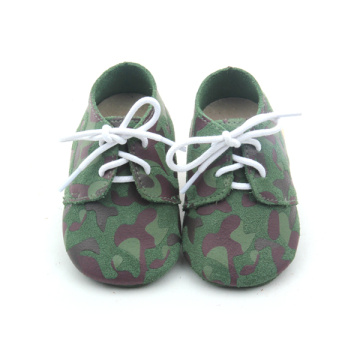 Venda por atacado de sapatos Oxford para bebê com camuflagem extravagante