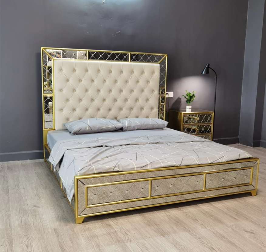 Mirrored Bed7 Png