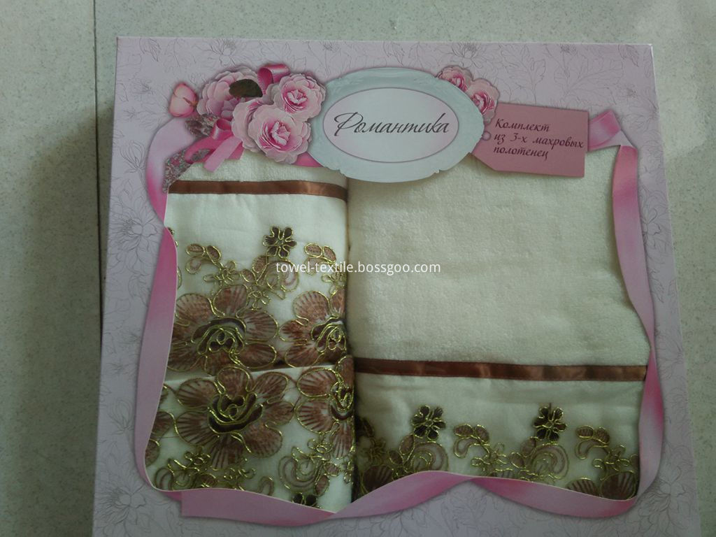 Applique Lace Towel