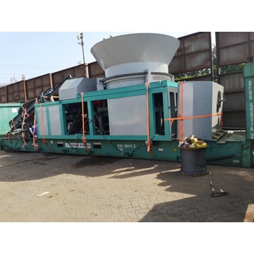 disc type wood crushing machine