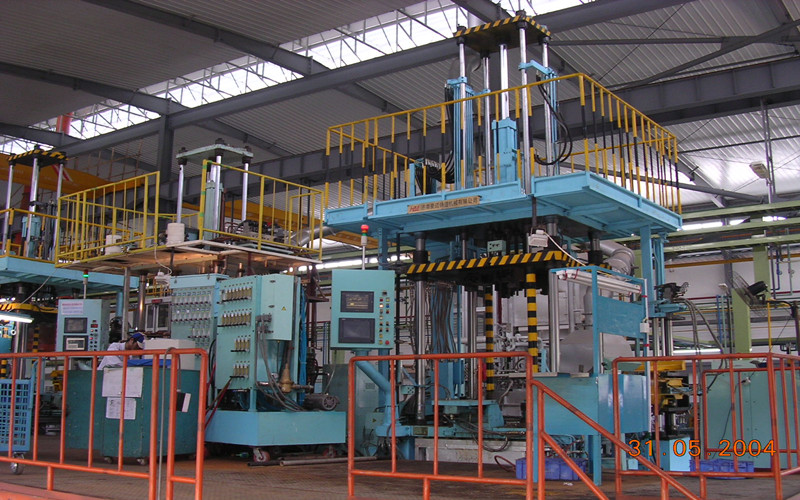 The low pressure casting machine