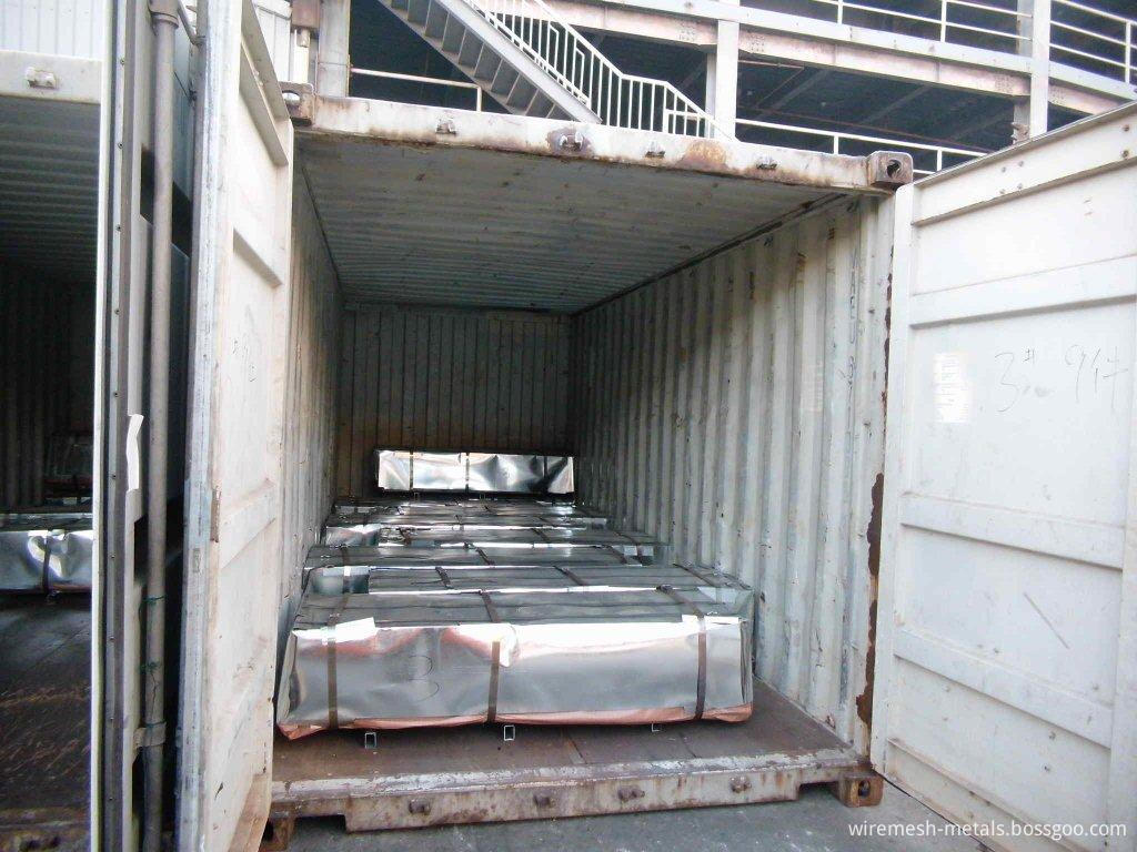 corrugated steel roofing sheet packing