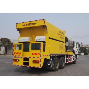 Synchronous chip sealer truck