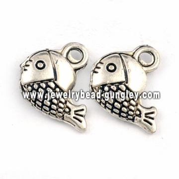 Cute fish pendant necklace jewelry