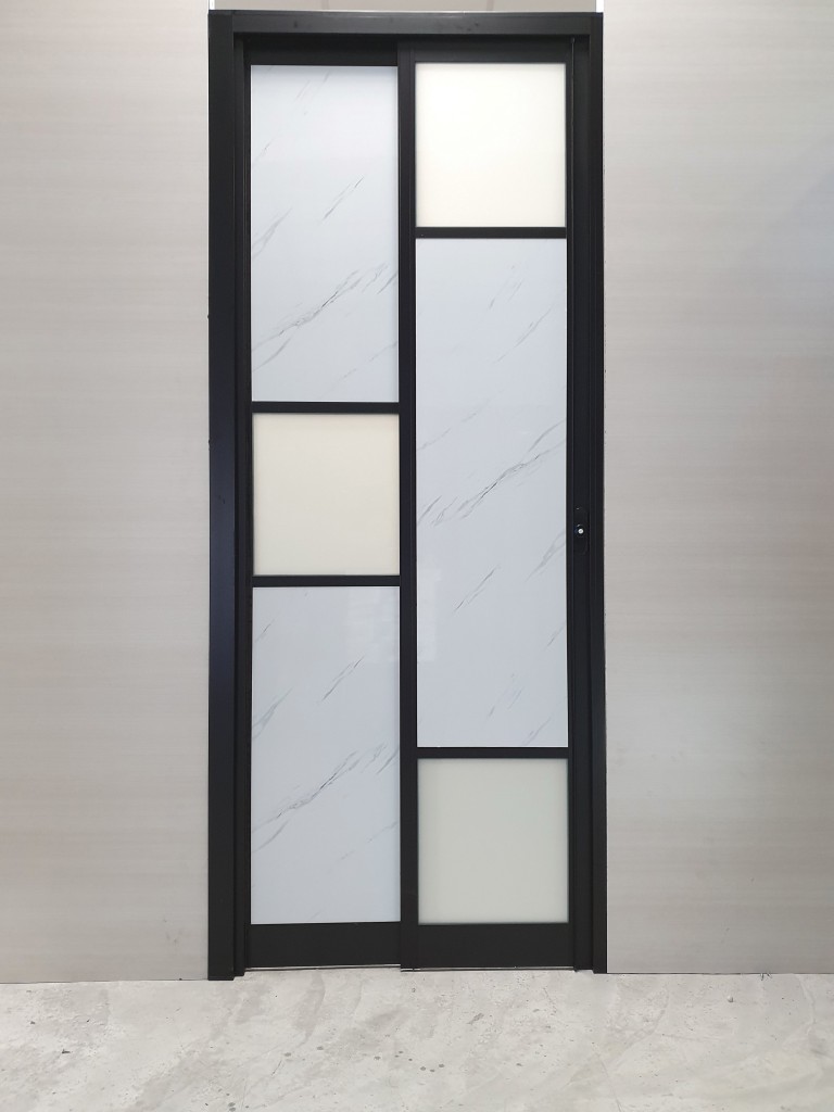 Toilet pd door Toilet pd door