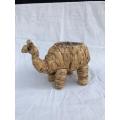 Seaweed woven camel decorative pot