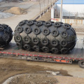 Déflecteurs pneumatiques en caoutchouc avec chaînes et pneus Cage pour protection de bateaux