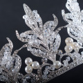 Couronne en perle de type fleur pour la reine