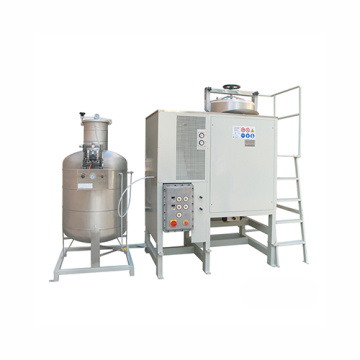 Solvent recovery machine for plastic products