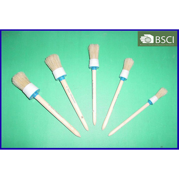 528W White Bristle Round Brush with Wooden Handle