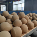 White wear-resistant ceramics alumina porcelain balls