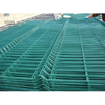 Niedriger Preis 2X2 PVC geschweißte Wire Mesh Zaun Panels in 6 Gauge