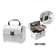 fashionale aluminum vanity case with a mirror inside