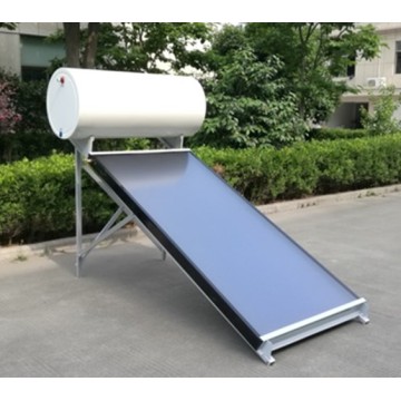 Solarwarmwasserbereiter mit Emailletank