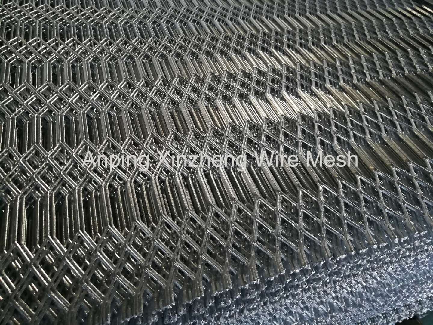 Hexagonal Hole Expanded Mesh