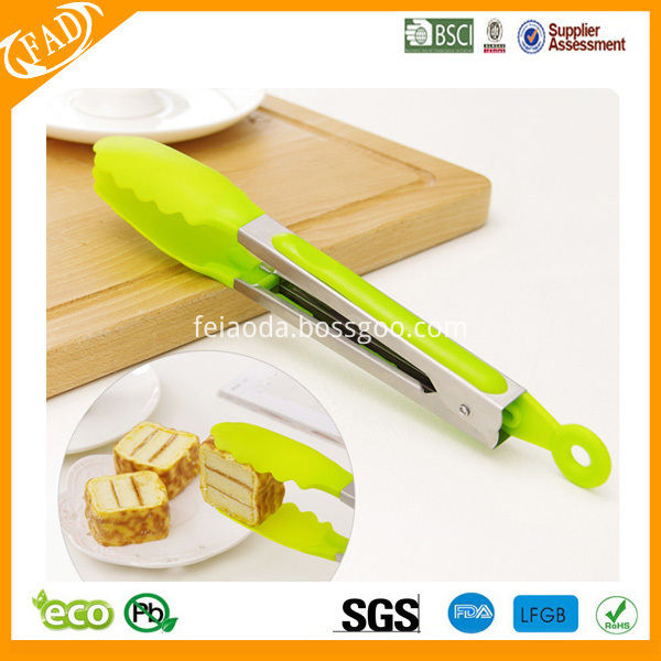 Locking Kitchen Tongs