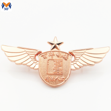 Metal индивидуальная золотая авиакомпания Pilot Wings Pin