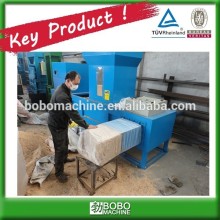 Sawdust wood shavings press baler machine