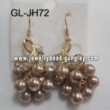 female shell pearl earrings