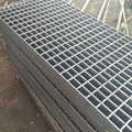 Stainless Plug Steel Bar Grating