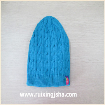 Unisex Grey Knit Pattern Cable Beanie