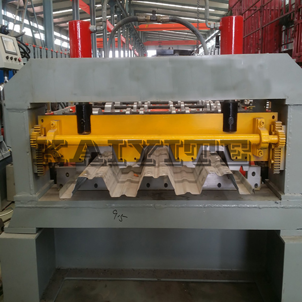 floor deck sheet roll forming machine