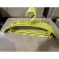 Half circle seamless plastic hanger