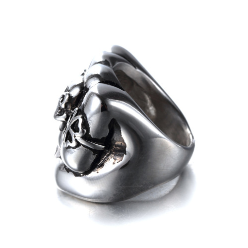 fist skull ring