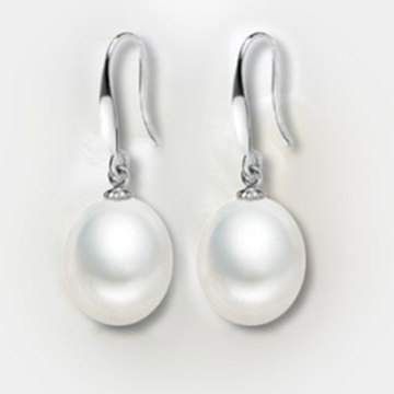 9-10mm Drop Freshwater Pearl Earring, Silver Hook