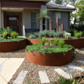 Grand pot de fleurs de jardin de jardinière