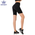 Hoch taillierte Yoga-Shorts