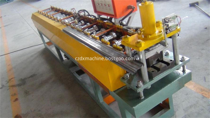 Steel fence panel roll forming machine