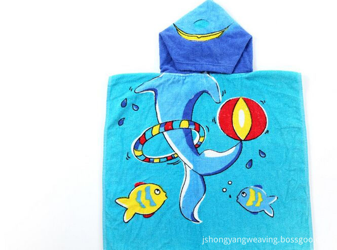 Kids Poncho towel 2