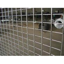 Low Price Galvanized Welded Wire Mesh / PVC Coated Wire Mesh Fence Fornecedor