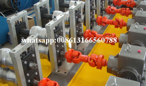 Heat Insulation Door Machine