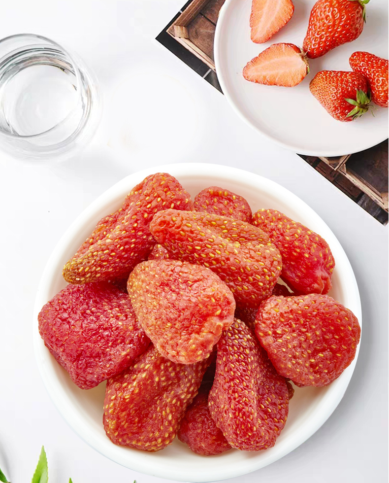 Granules Strawberry Snack