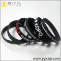 Artigos relativos à promoção do bracelete de borracha feito sob encomenda do tamanho do logotipo