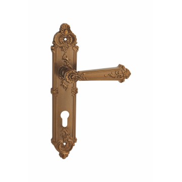 Swing door handle set with multipoint locks