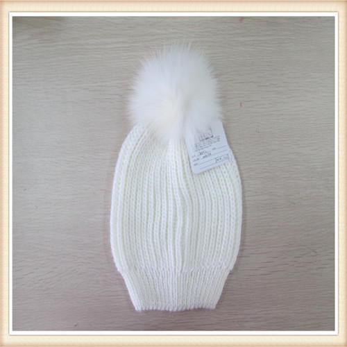 Women knit raccoon fur pompom hat 