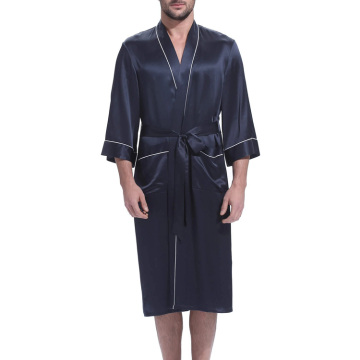 Robe de nuit de bain de bain en soie en satin pour hommes