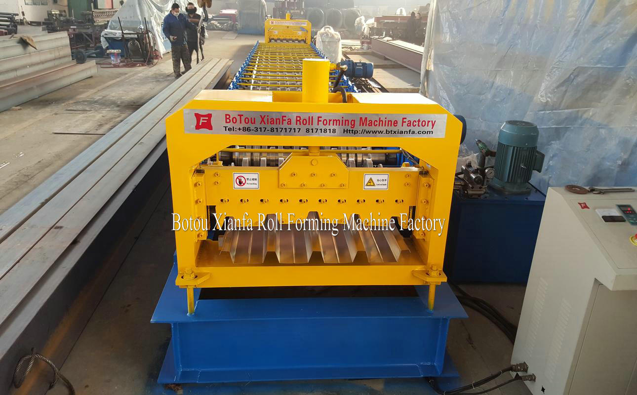 industrial deck forming equipment