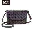 Moda elegante barato crossbody geométrico dobrável bolsa de mensageiro bolsa com pulseira pu