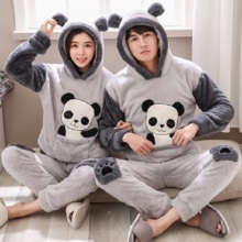 Grauer Pyjama mit Panda -Drucken