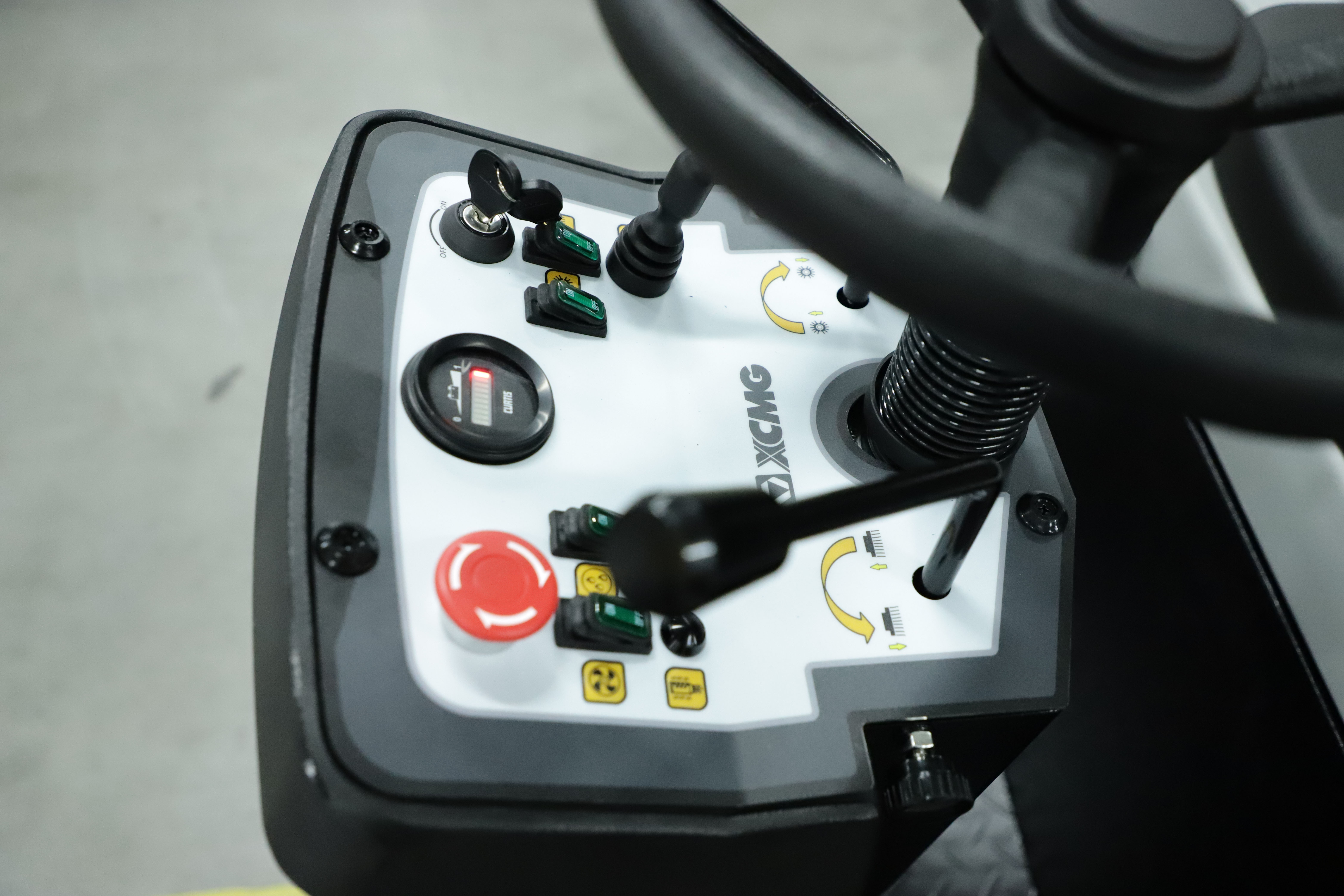 Ride-on floor sweeper Ride-on floor sweeper