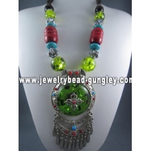 Fashion jewelry necklace set